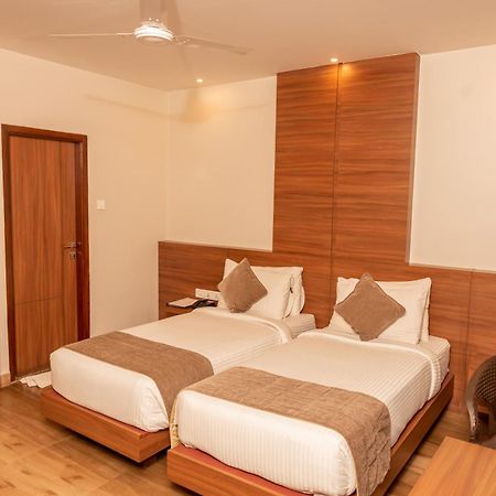 Hotel Tree Fern Dibrugarh Zewnętrze zdjęcie