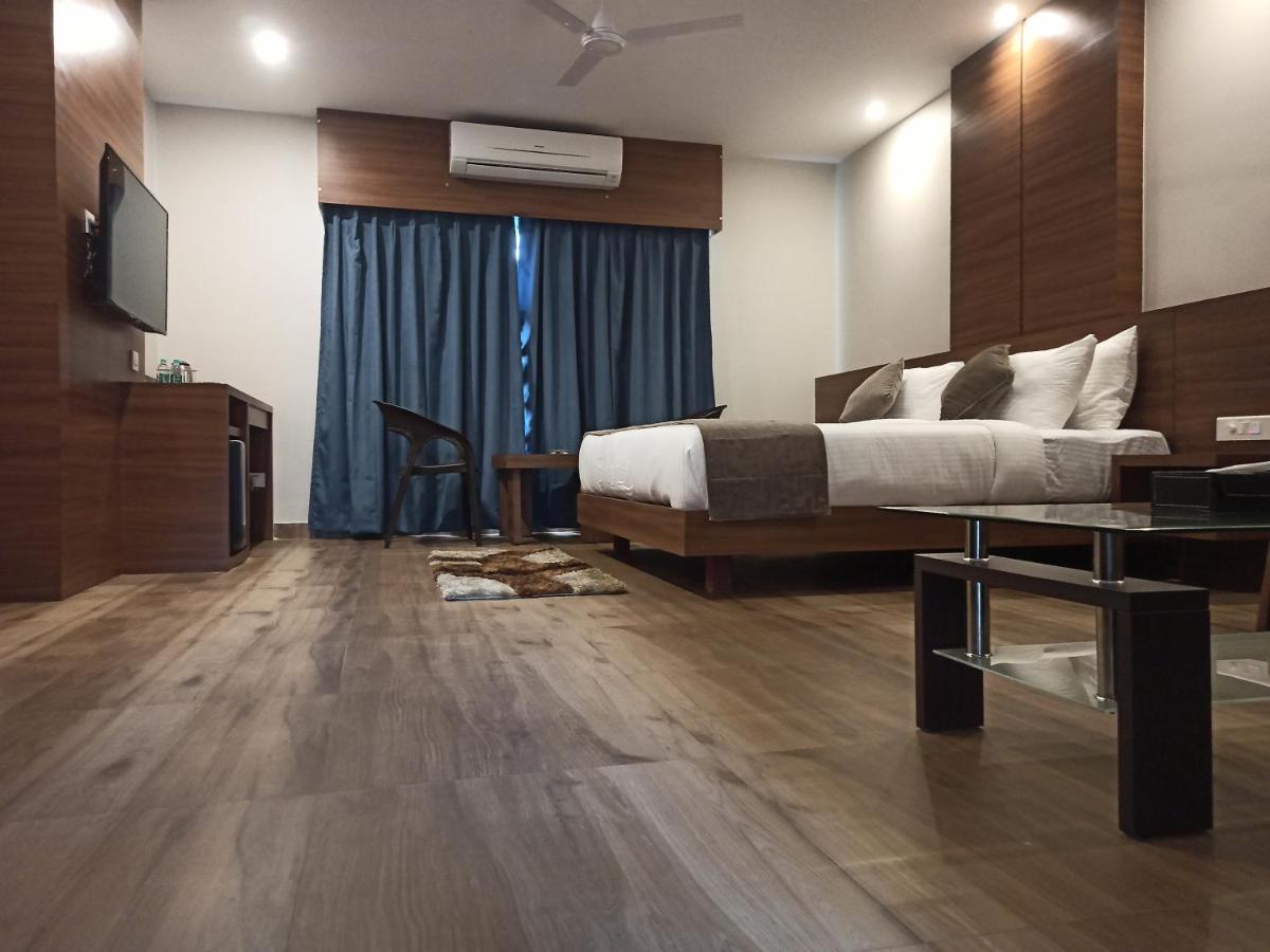 Hotel Tree Fern Dibrugarh Zewnętrze zdjęcie