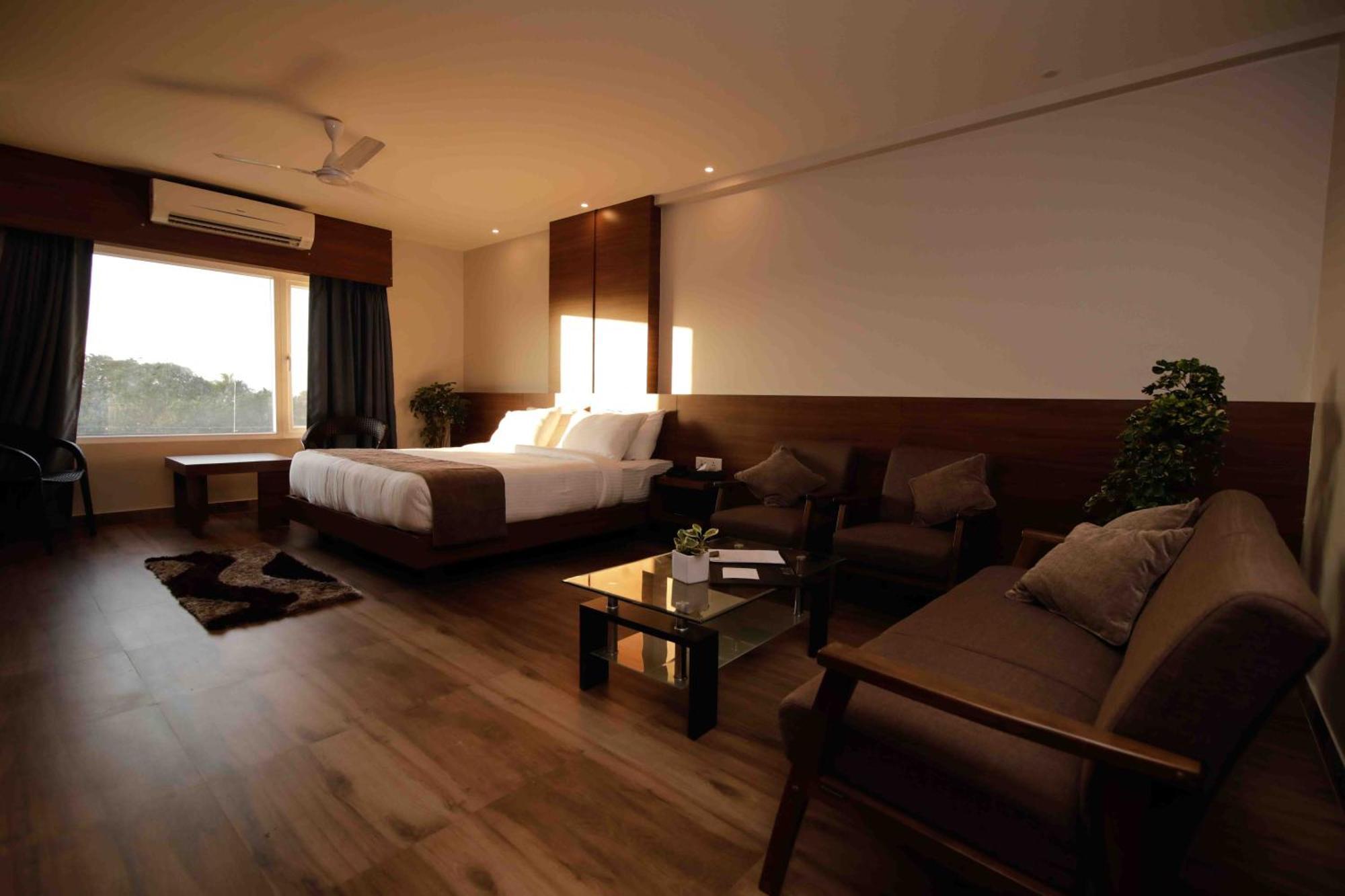 Hotel Tree Fern Dibrugarh Zewnętrze zdjęcie