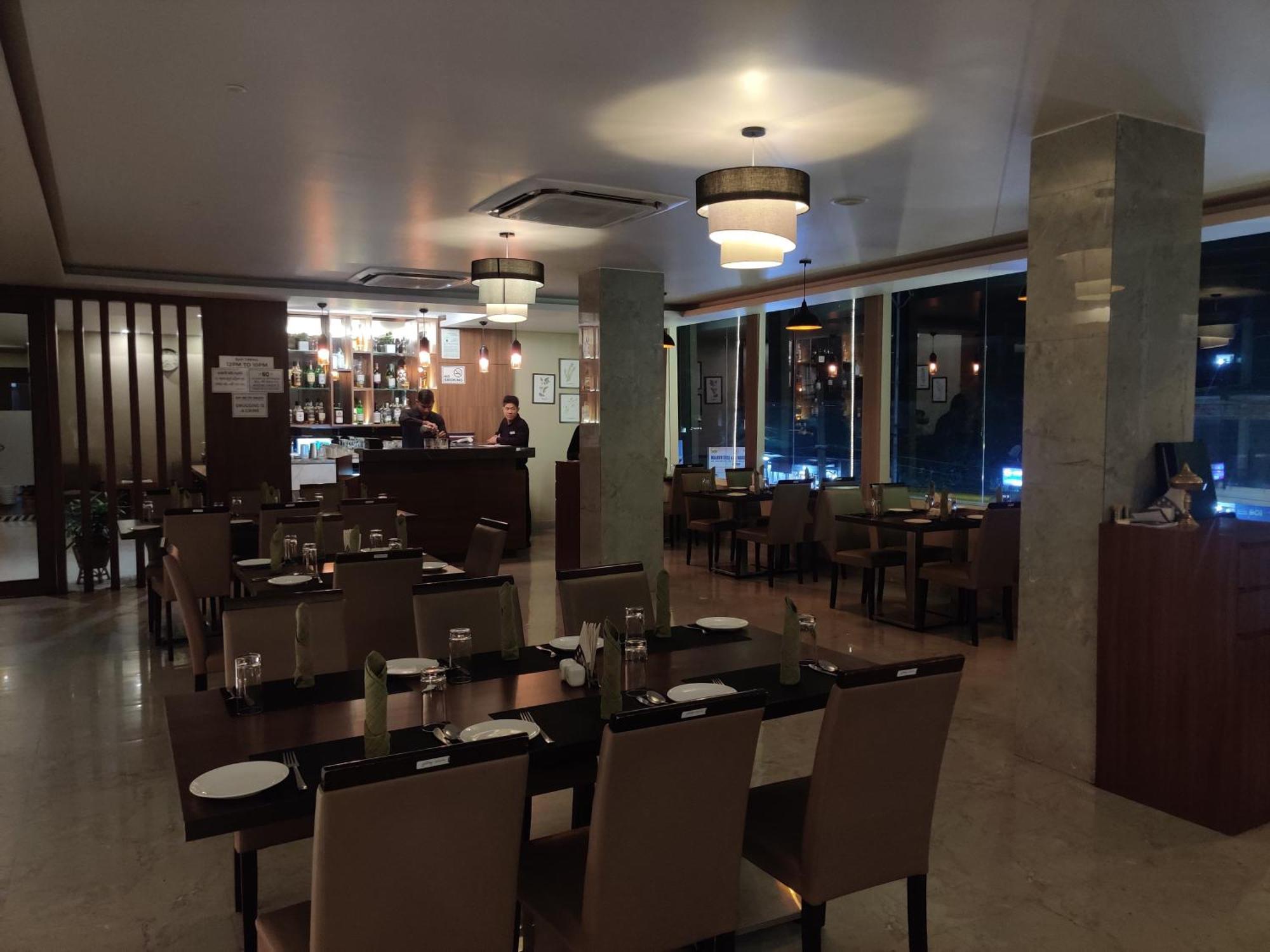 Hotel Tree Fern Dibrugarh Zewnętrze zdjęcie